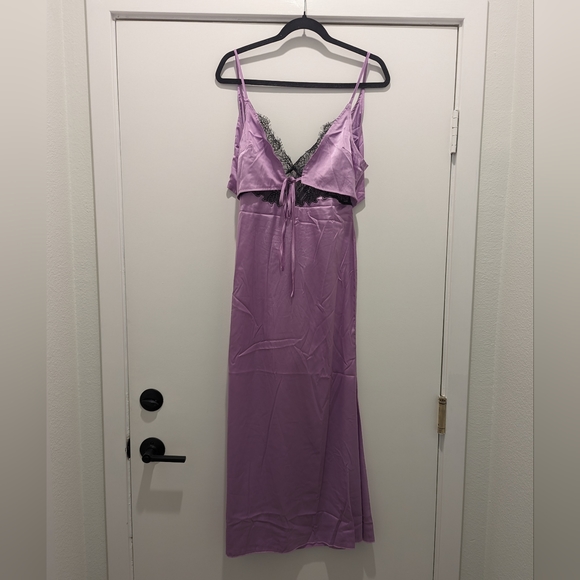 FASHION NOVA - Maya Satin Maxi/Midi Dress - Picture 8 of 9